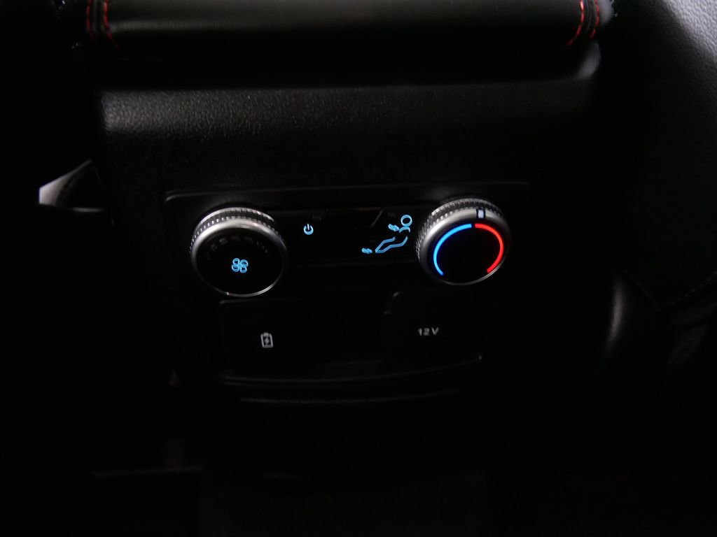 Used 2023 Ford Explorer ST-Line image 18