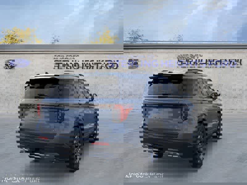 New 2026 Ford Explorer Active w/ Active Comfort Package image 8