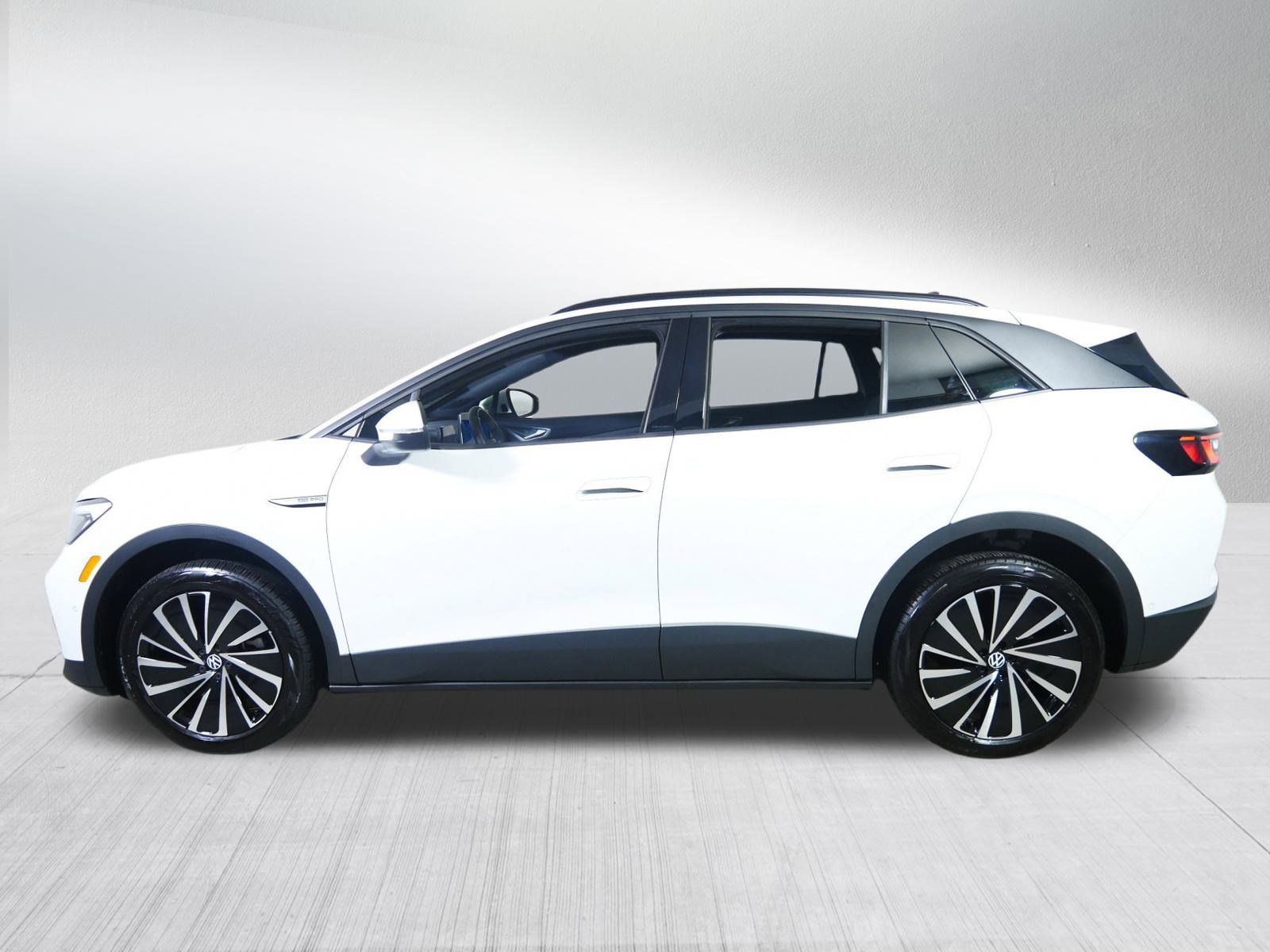 Used 2024 Volkswagen ID.4 Pro image 4