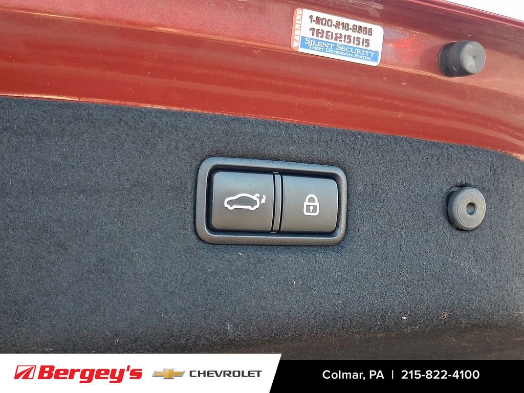 Used 2021 Genesis G70 3.3T image 32