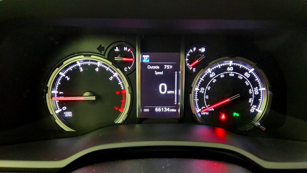 Used 2020 Toyota 4Runner Limited RWD image 15