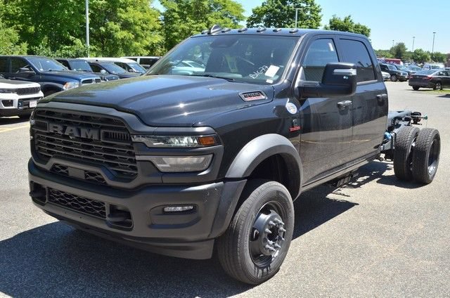 New 2026 RAM 5500 Tradesman AWD/4WD image 4