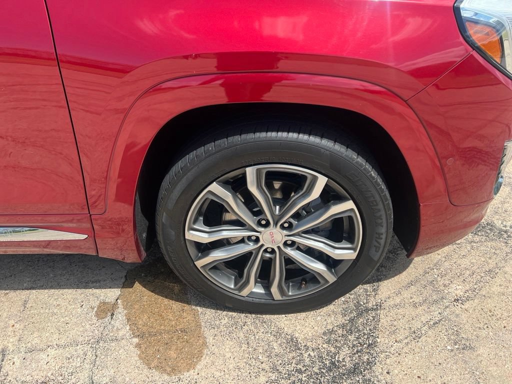 Used 2020 GMC Terrain Denali w/ Denali Premium Package FWD image 17