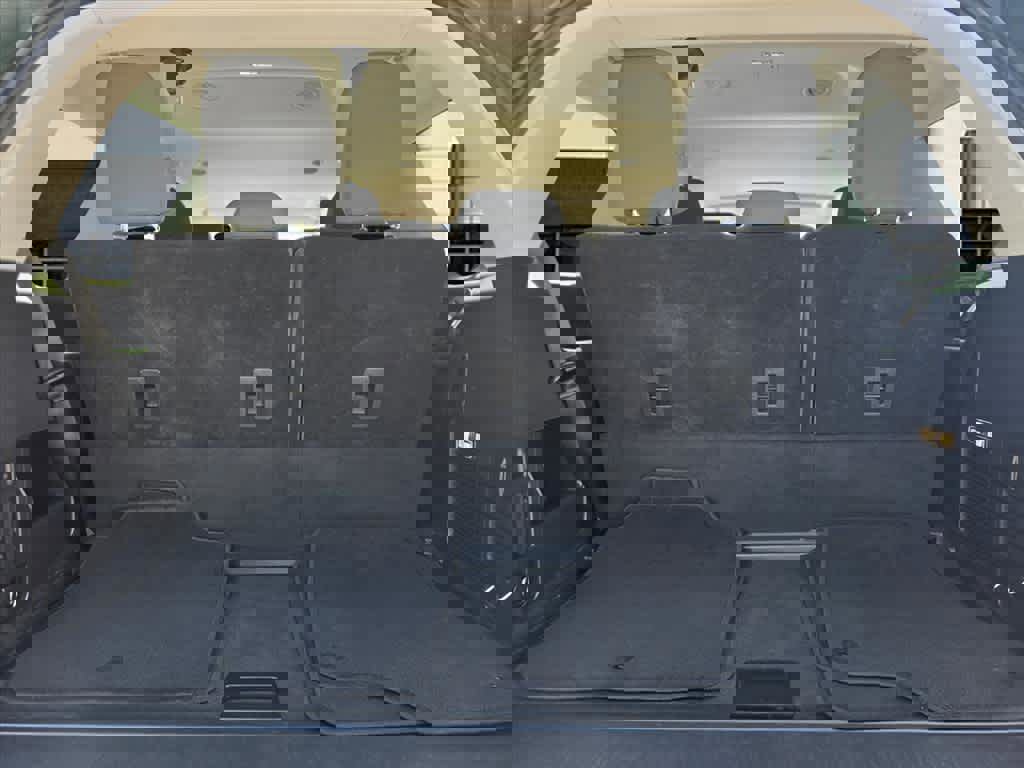 Used 2025 Ford Expedition Active image 7