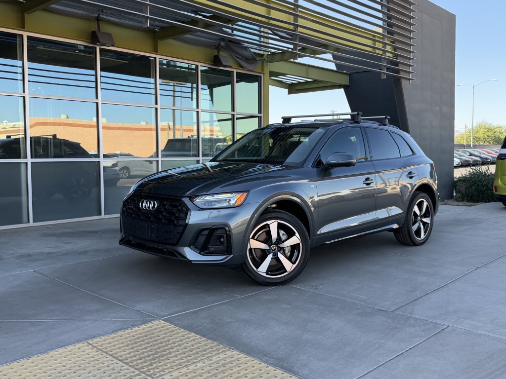 Used 2023 Audi Q5 2.0T Prestige w/ Prestige Package AWD/4WD image 1