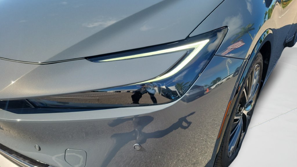 New 2027 Toyota Prius Limited w/ Limited Premium Package FWD image 25