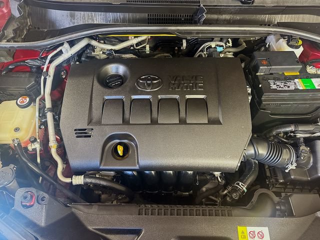Used 2019 Toyota C-HR LE FWD image 28