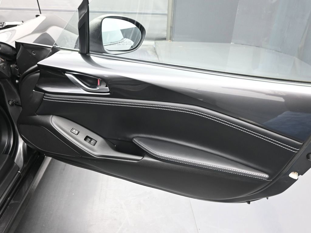 Used 2022 MAZDA MX-5 Miata RF Grand Touring w/ Weather Package image 37