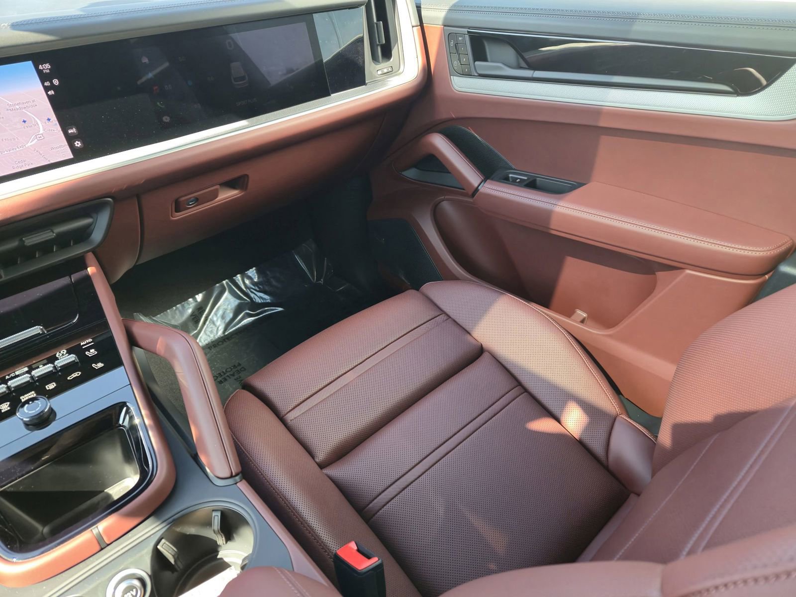Certified 2025 Porsche Cayenne E-Hybrid image 21