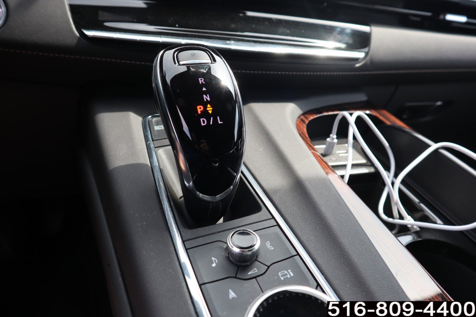 Used 2023 Cadillac Escalade Premium Luxury image 18