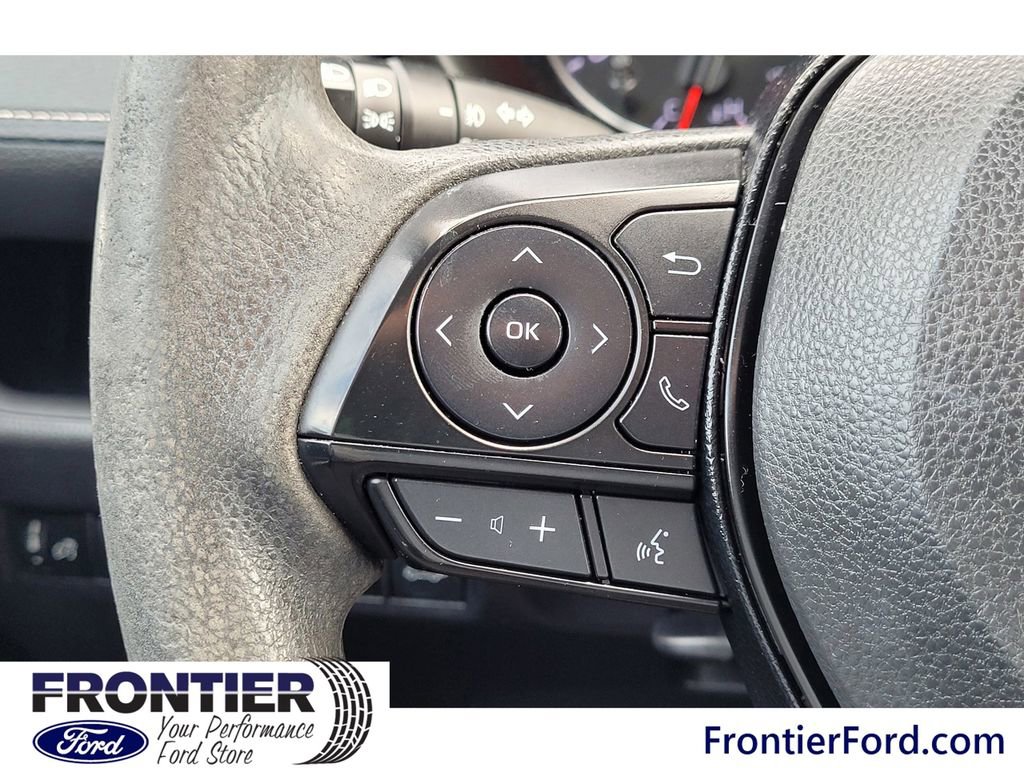 Used 2019 Toyota RAV4 XLE image 18