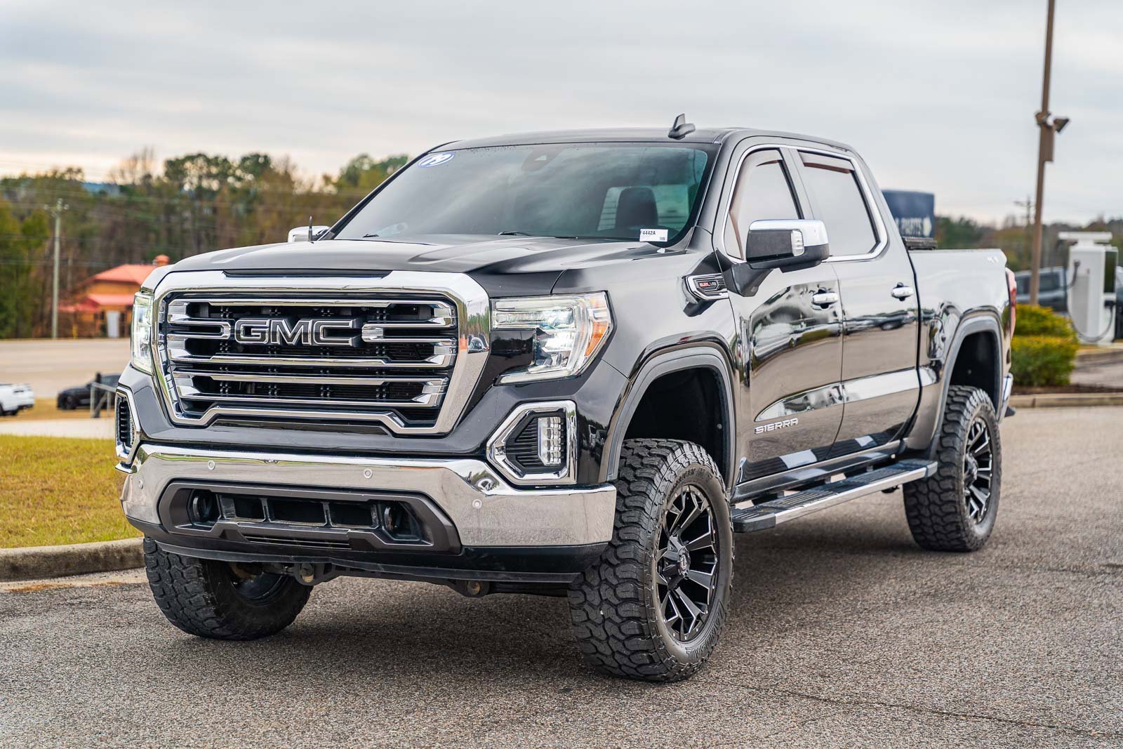 Used 2019 GMC Sierra 1500 SLT w/ SLT Premium Plus Package image 3