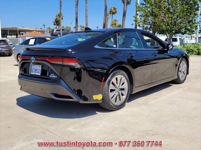 Certified 2022 Toyota Mirai w/ Advanced Technology Package RWD image 10