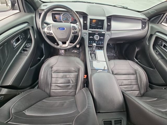 Used 2017 Ford Taurus SHO image 14