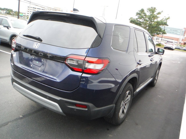 Used 2023 Honda Pilot EX-L image 6