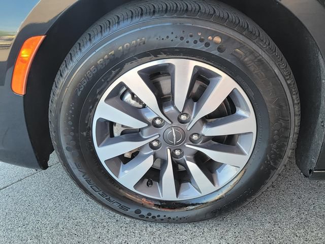 Used 2023 Chrysler Pacifica Touring-L FWD image 6
