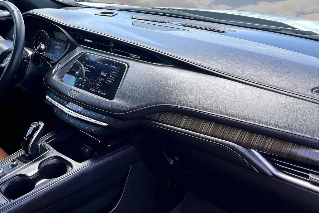 Used 2022 Cadillac XT4 Premium Luxury AWD/4WD image 26