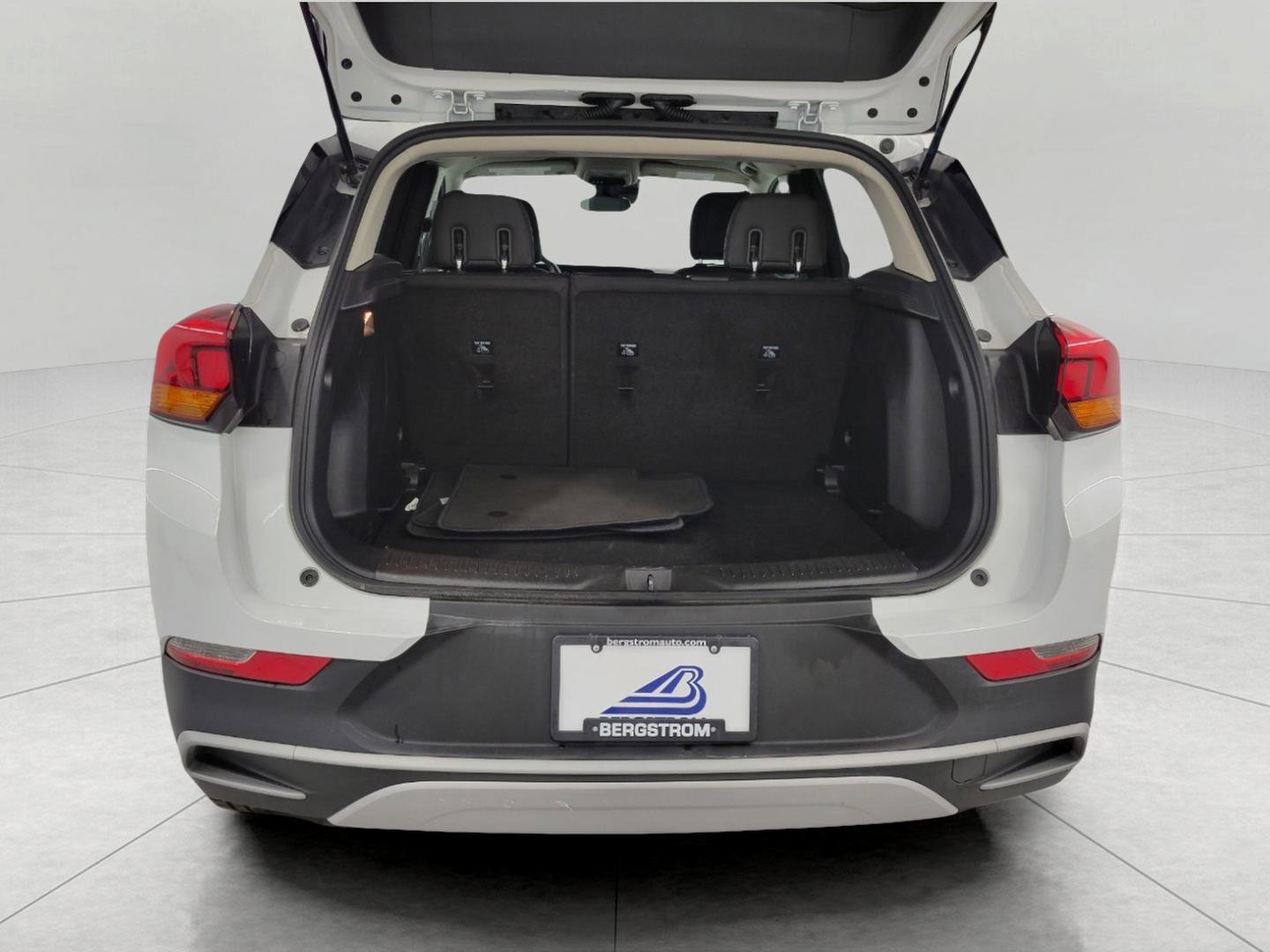 Used 2025 Buick Encore GX Preferred image 16