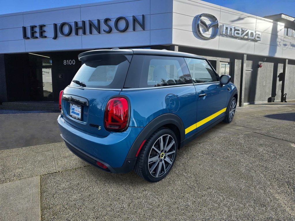 Used 2023 MINI Cooper SE image 4