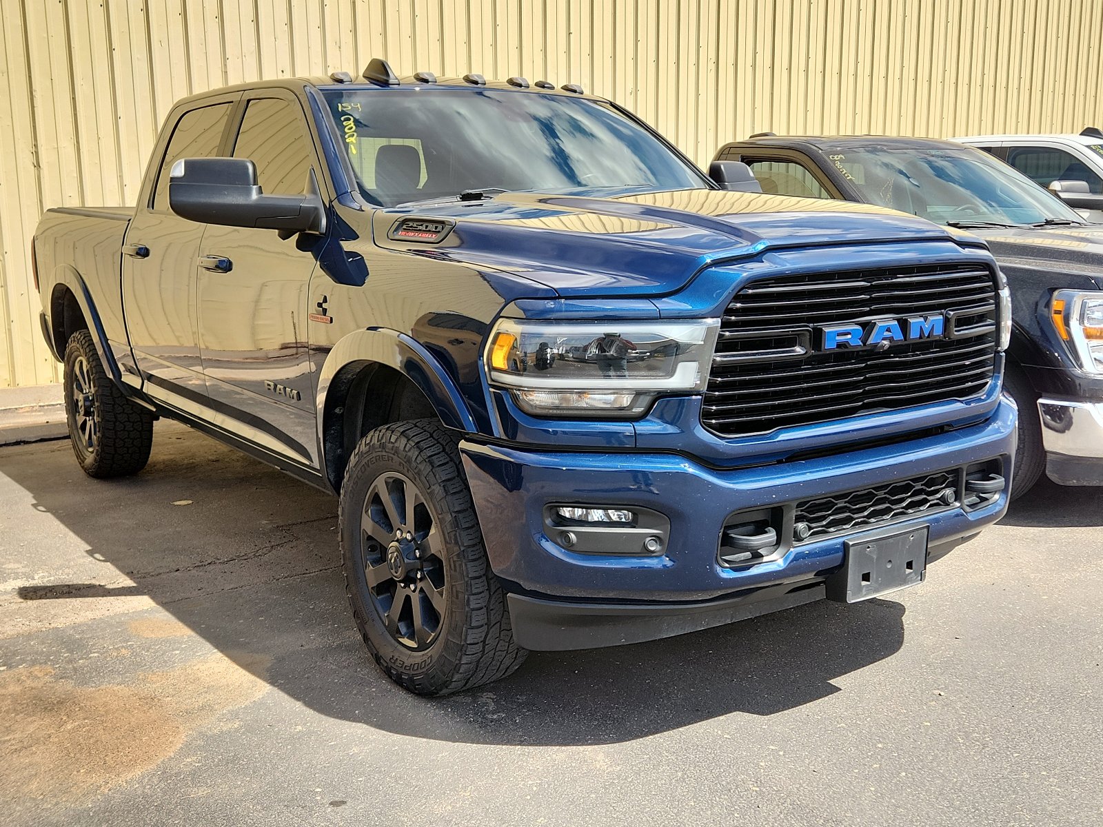 Used 2021 RAM 2500 Laramie w/ Night Edition AWD/4WD image 4