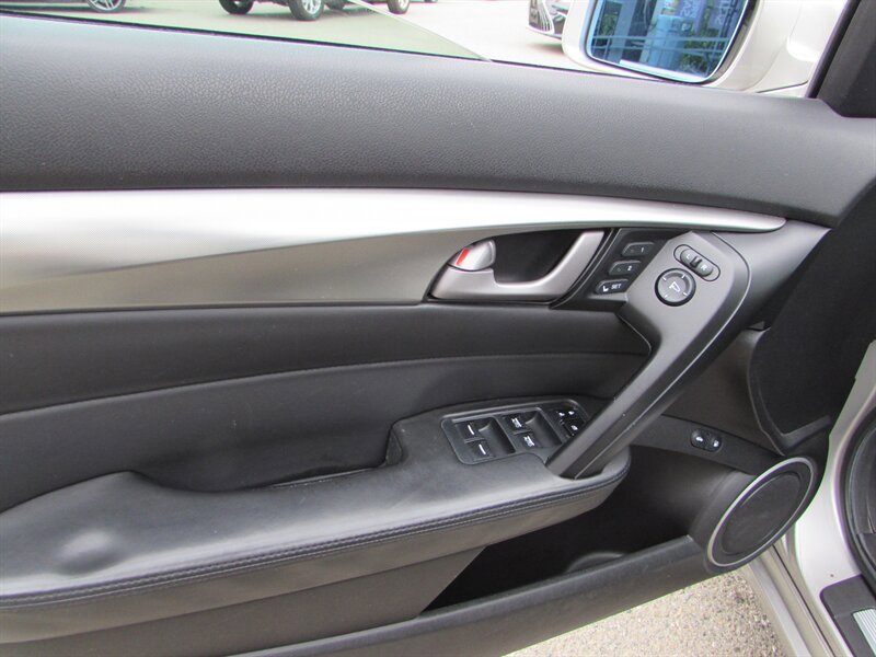 Used 2011 Acura TL w/ Technology Package FWD image 10