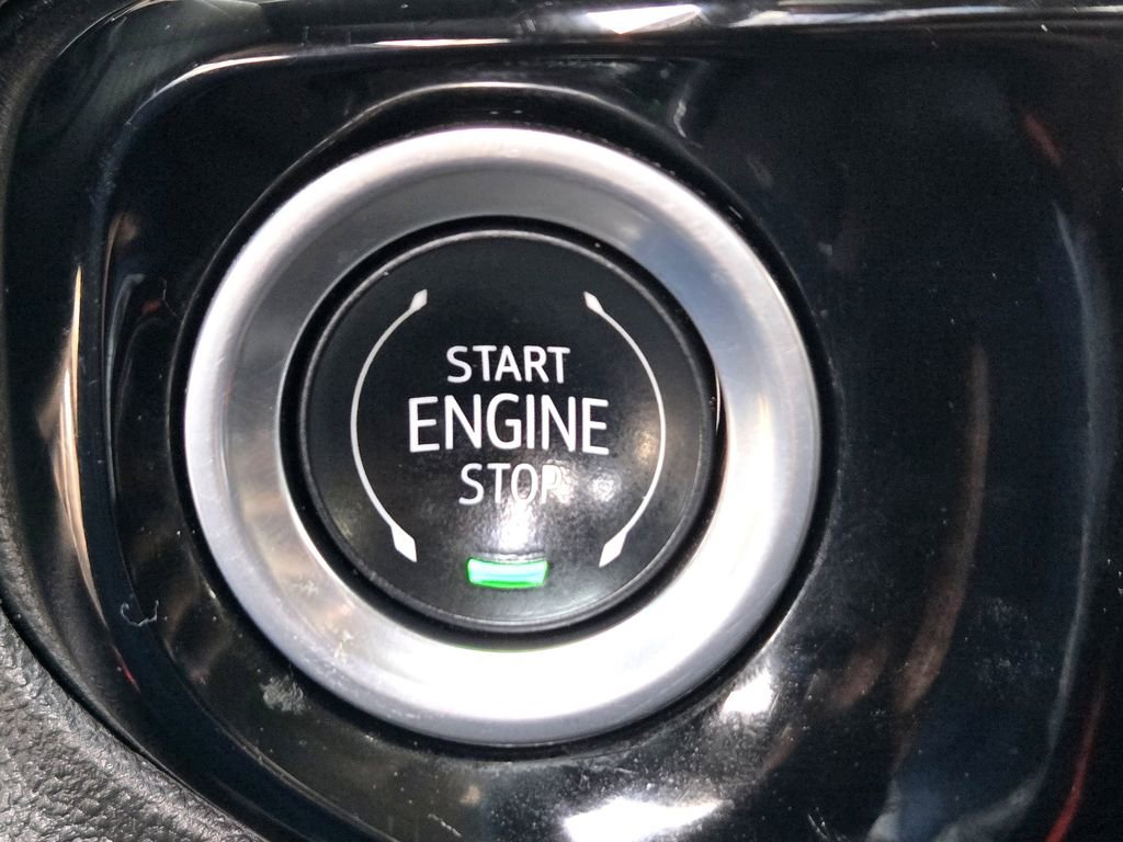 Used 2024 GMC Sierra 1500 Elevation w/ LPO, Elevation Black Package image 19