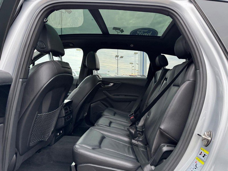 Used 2018 Audi Q7 3.0T Premium Plus w/ Premium Plus Package image 11