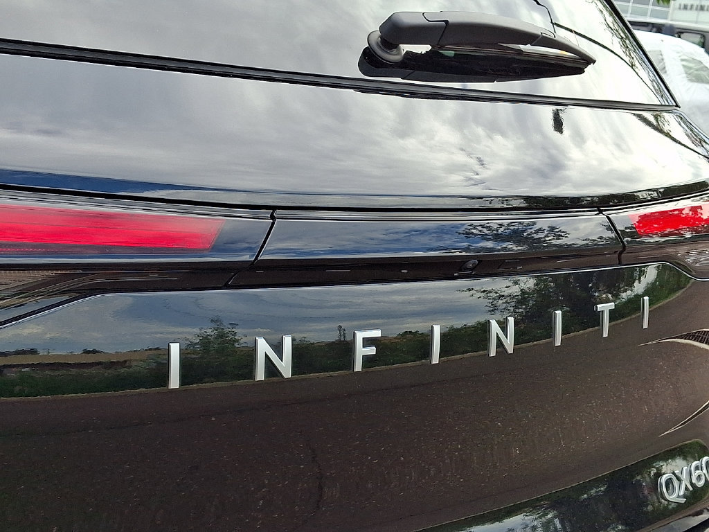Certified 2026 INFINITI QX60 Luxe w/ Cargo Package AWD/4WD image 29