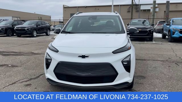 Certified 2023 Chevrolet Bolt EUV LT w/ Convenience Package image 3