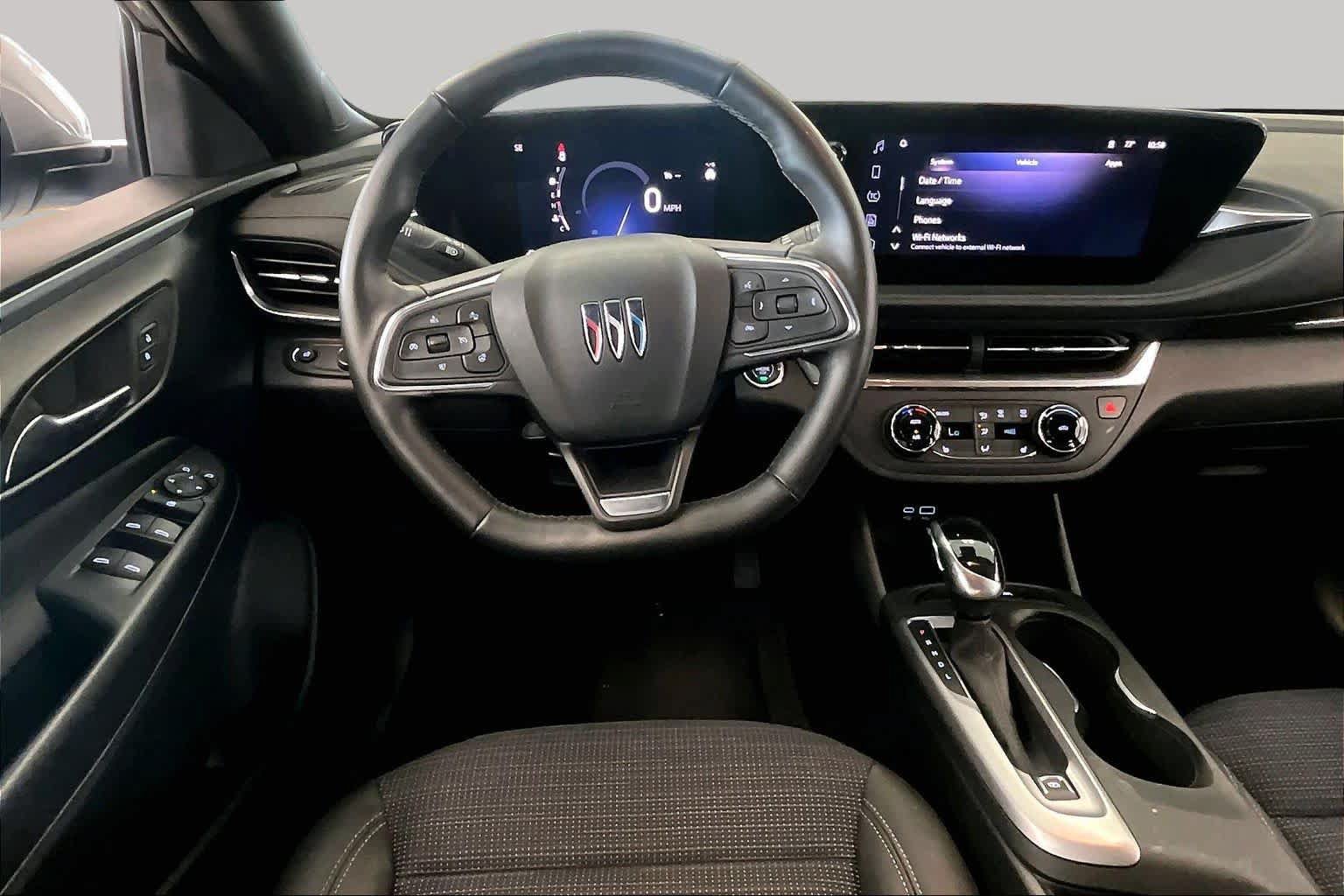 Used 2024 Buick Envista Preferred w/ Convenience I Package FWD image 5