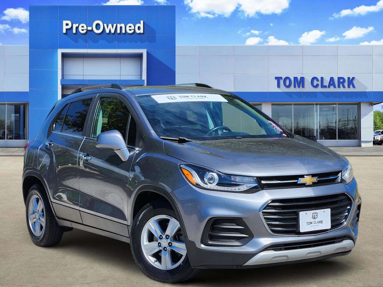 Used 2020 Chevrolet Trax LT w/ LT Convenience Package FWD image 1
