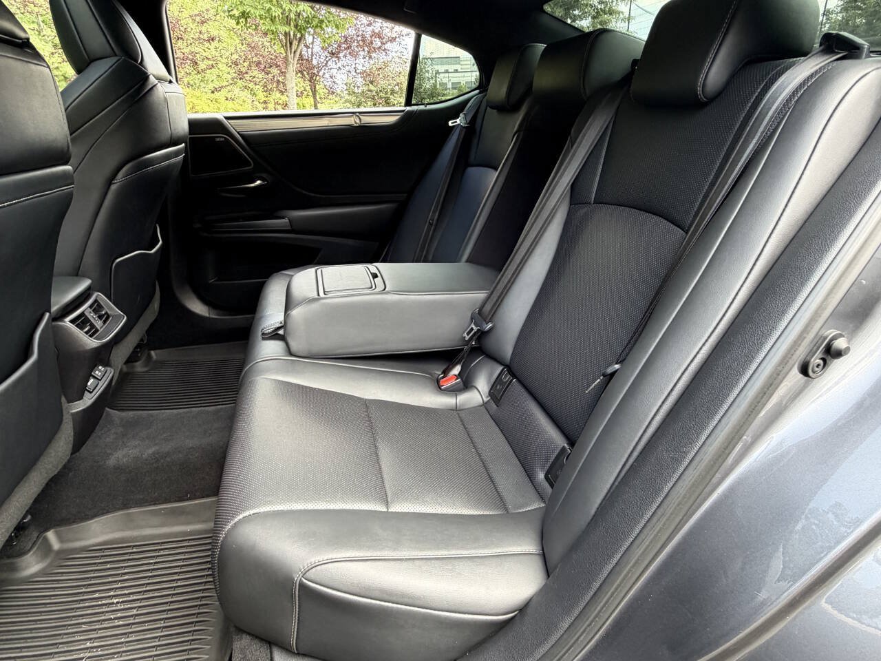 Used 2020 Lexus ES 350 F Sport w/ Accessory Package 2 FWD image 39