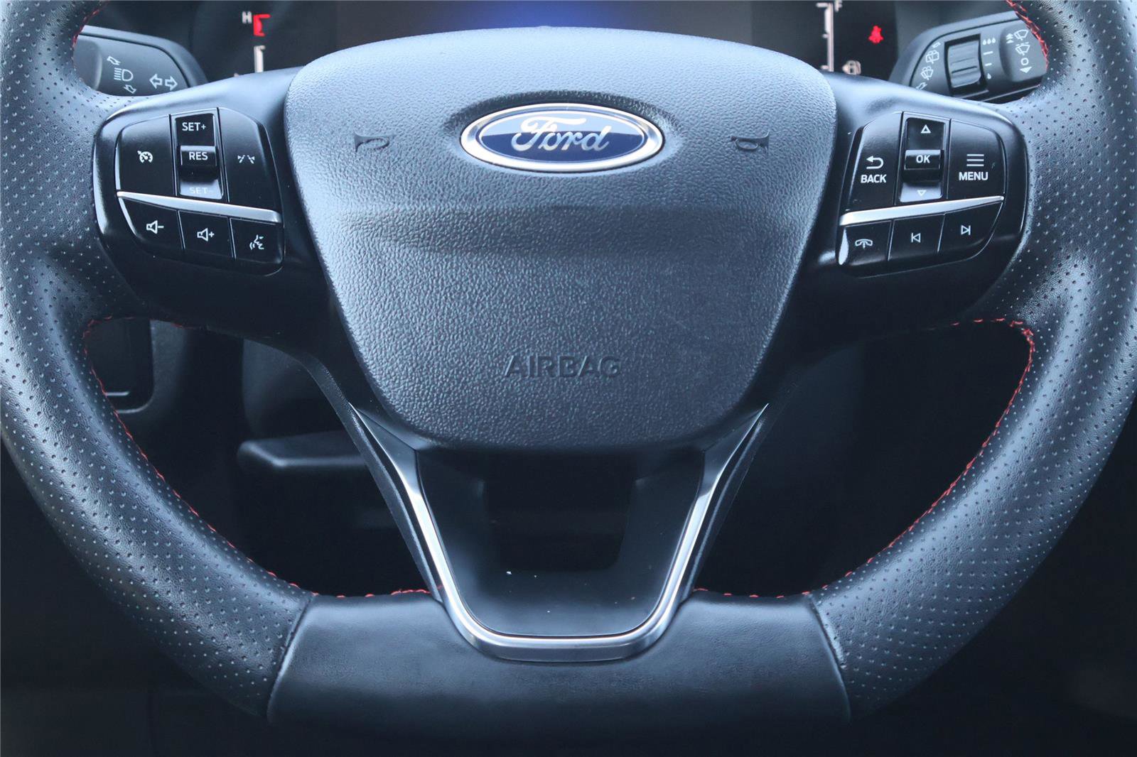 Used 2024 Ford Escape ST-Line w/ Equipment Group 301A image 18