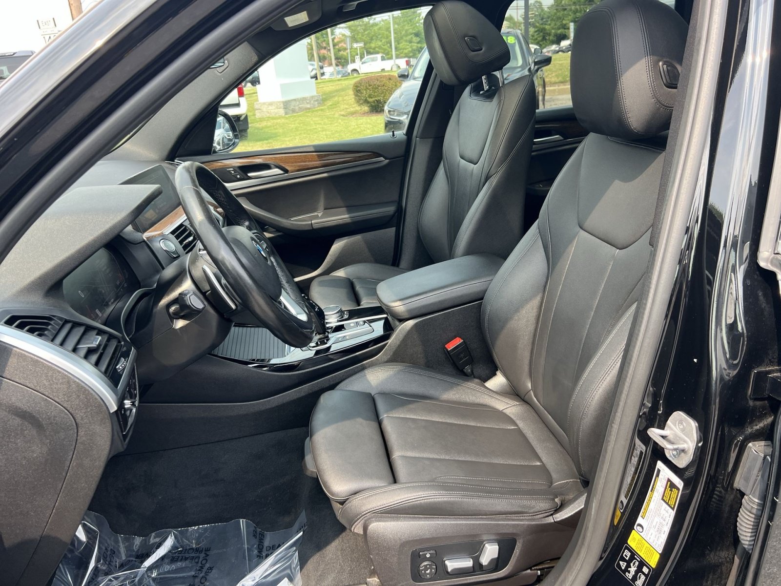 Used 2021 BMW X3 xDrive30i w/ Convenience Package AWD/4WD image 13