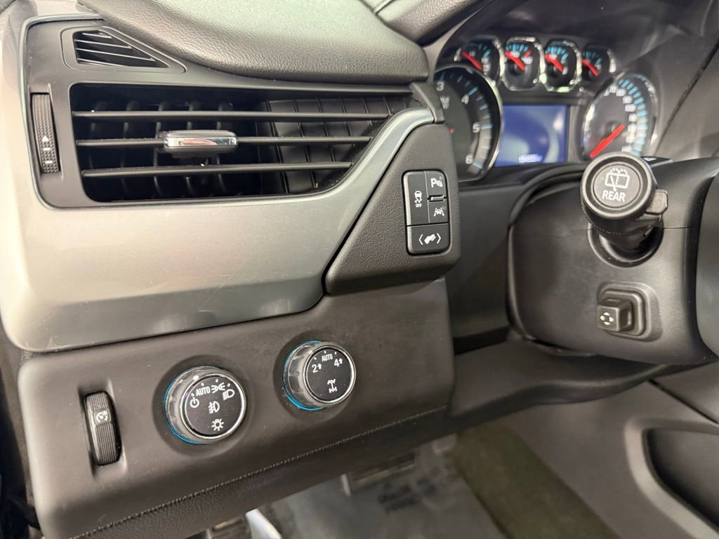 Used 2016 Chevrolet Suburban LT AWD/4WD image 26