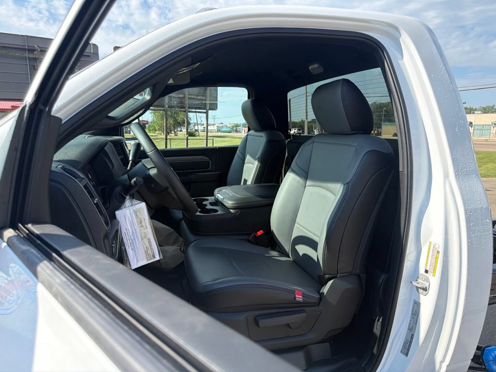 New 2027 RAM 5500 Tradesman AWD/4WD image 18