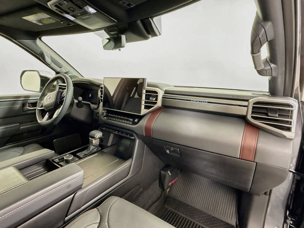 Used 2026 Toyota Sequoia Capstone AWD/4WD image 31