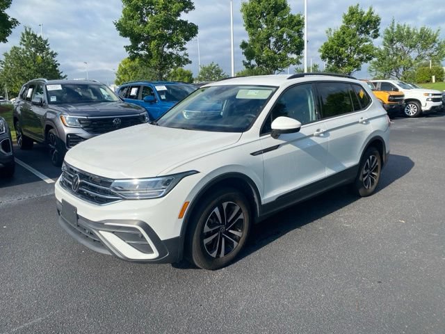 Used 2023 Volkswagen Tiguan S w/ Driver Assistance Package AWD/4WD image 9
