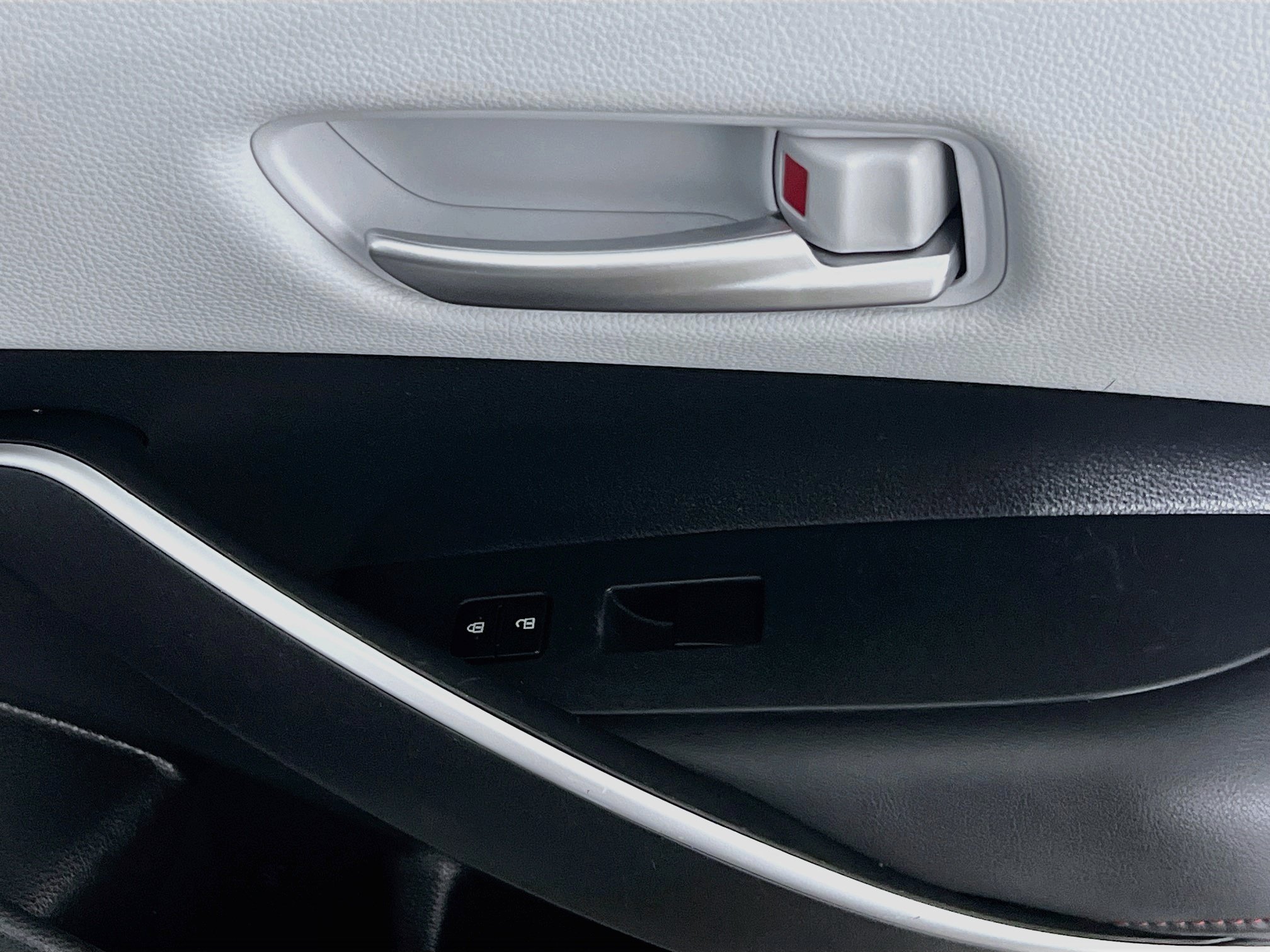 Used 2023 Toyota Corolla SE FWD image 31