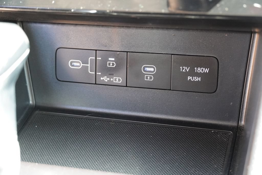 Used 2025 Hyundai Sonata SE FWD image 27