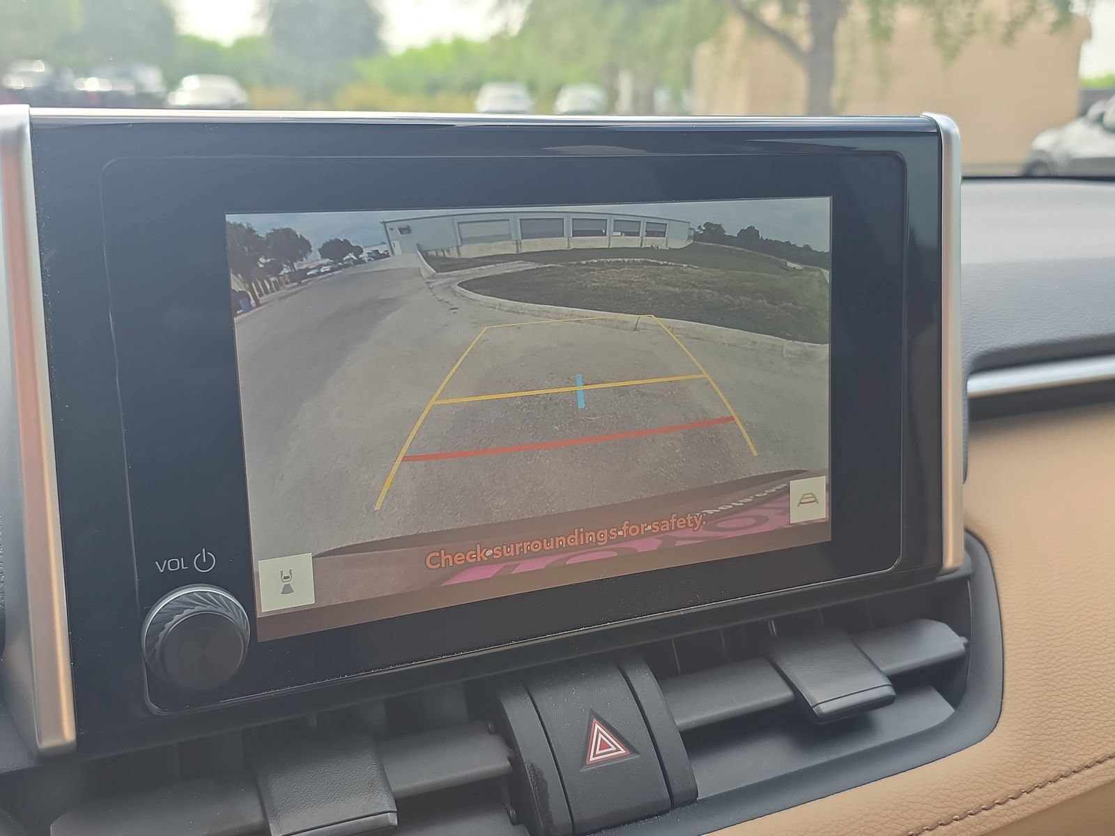 Used 2025 Toyota RAV4 LE AWD/4WD image 20