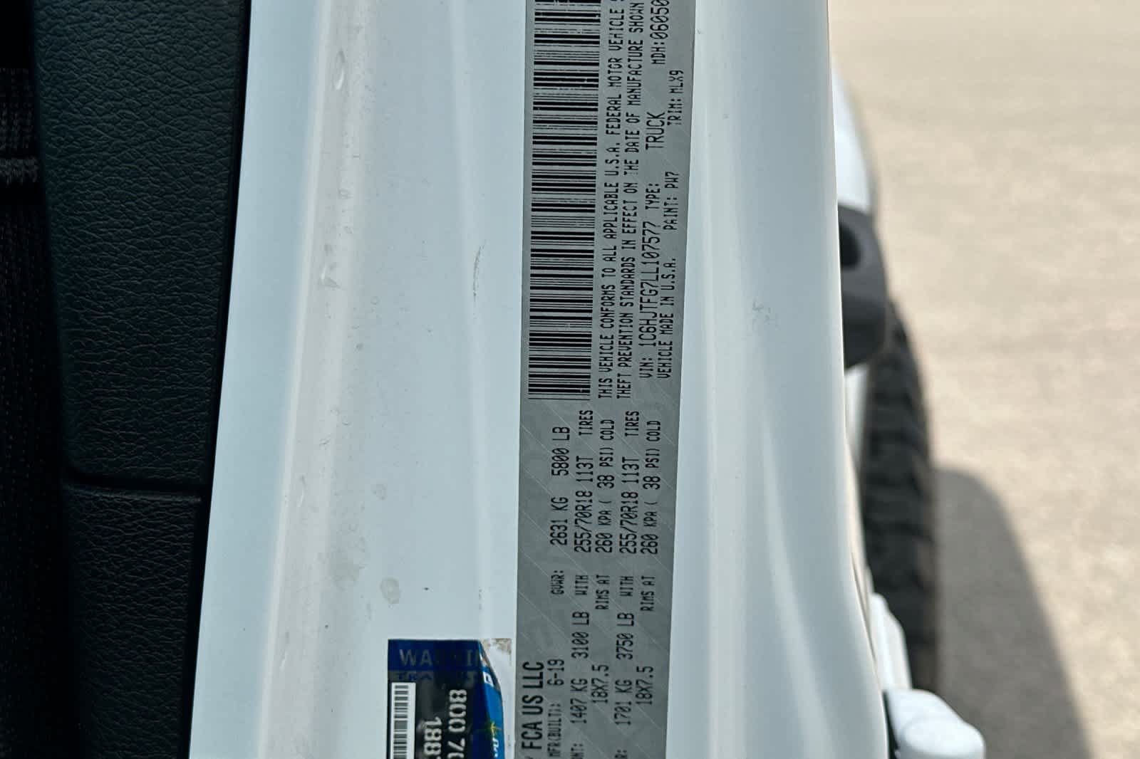 Used 2020 Jeep Gladiator Overland AWD/4WD image 28