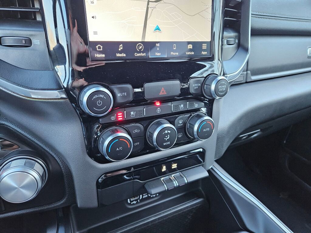 Used 2024 RAM 1500 Laramie image 26