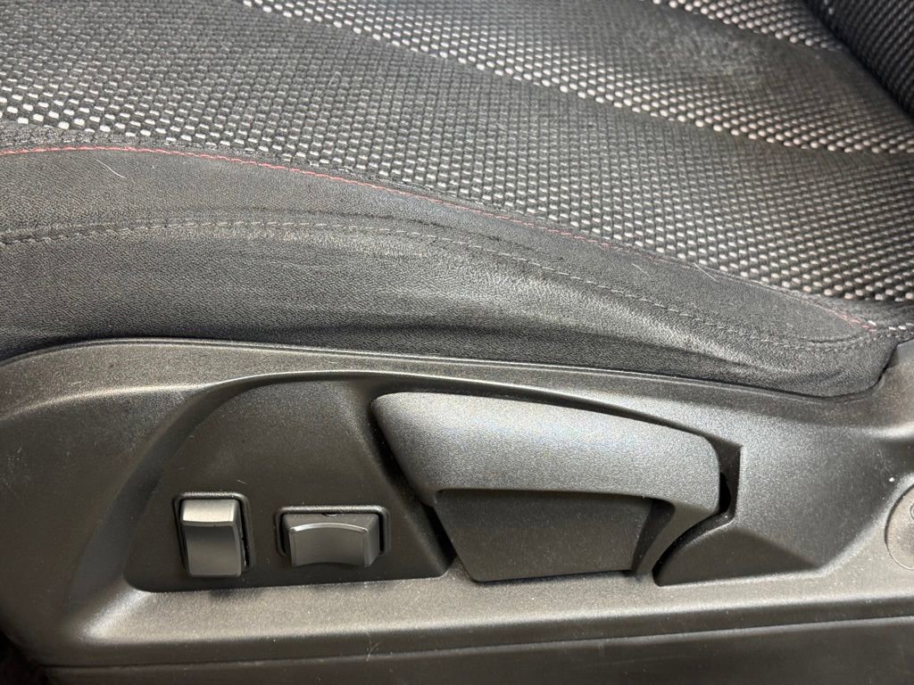Used 2016 Chevrolet Equinox LS AWD/4WD image 11