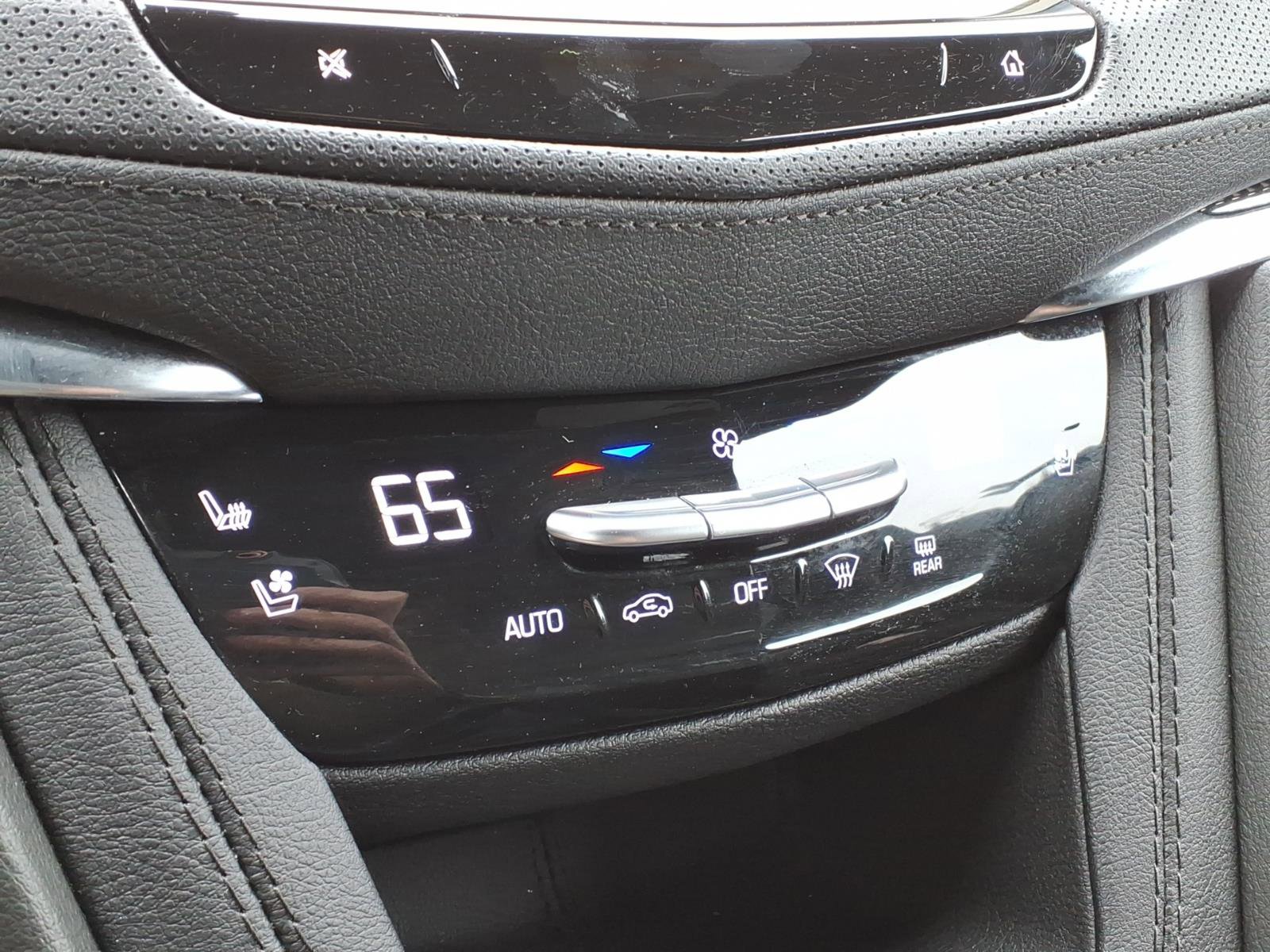 Certified 2023 Cadillac XT5 Sportv w/ Technology Package image 13