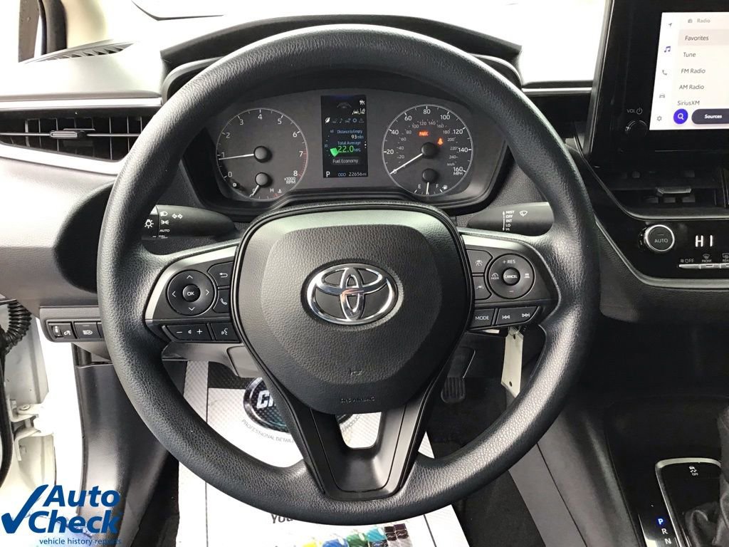 Used 2024 Toyota Corolla LE image 27