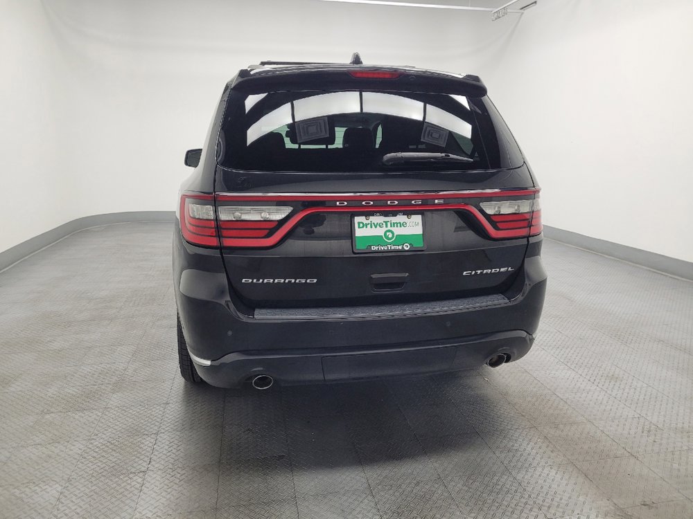 Used 2016 Dodge Durango Citadel w/ Premium Entertainment Group RWD image 6