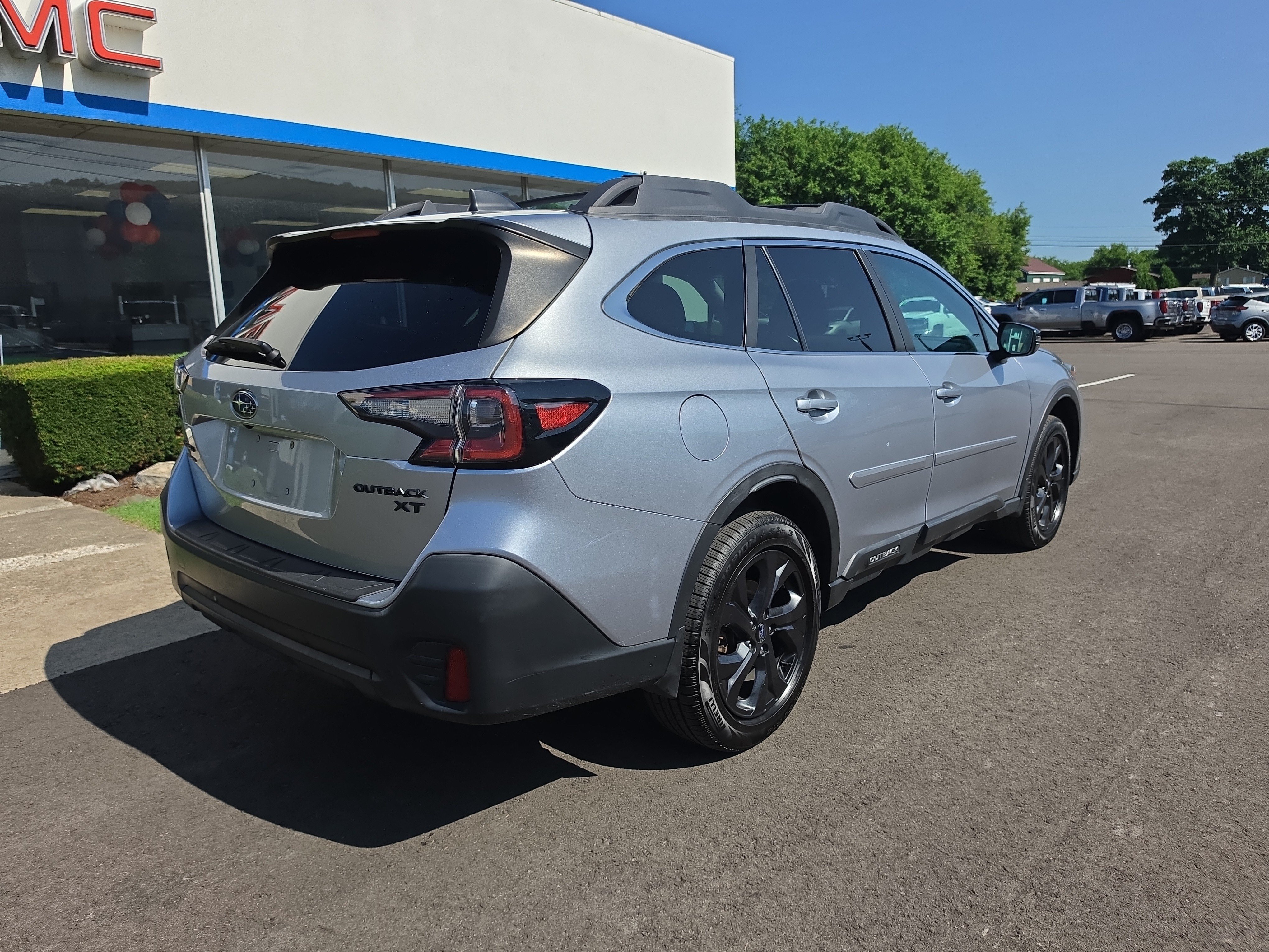 Used 2021 Subaru Outback Onyx Edition XT AWD/4WD video 3