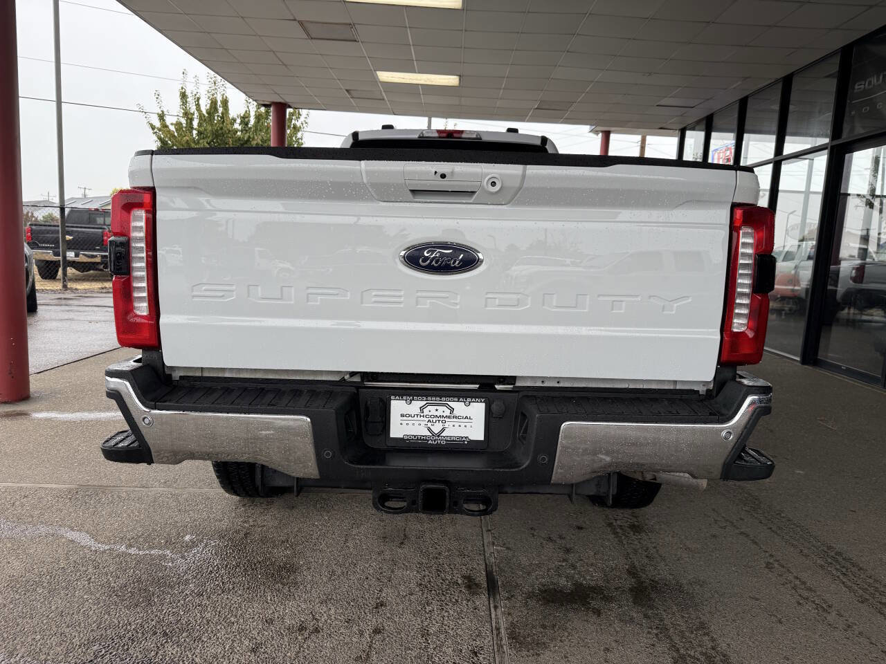 Used 2024 Ford F350 Lariat image 13