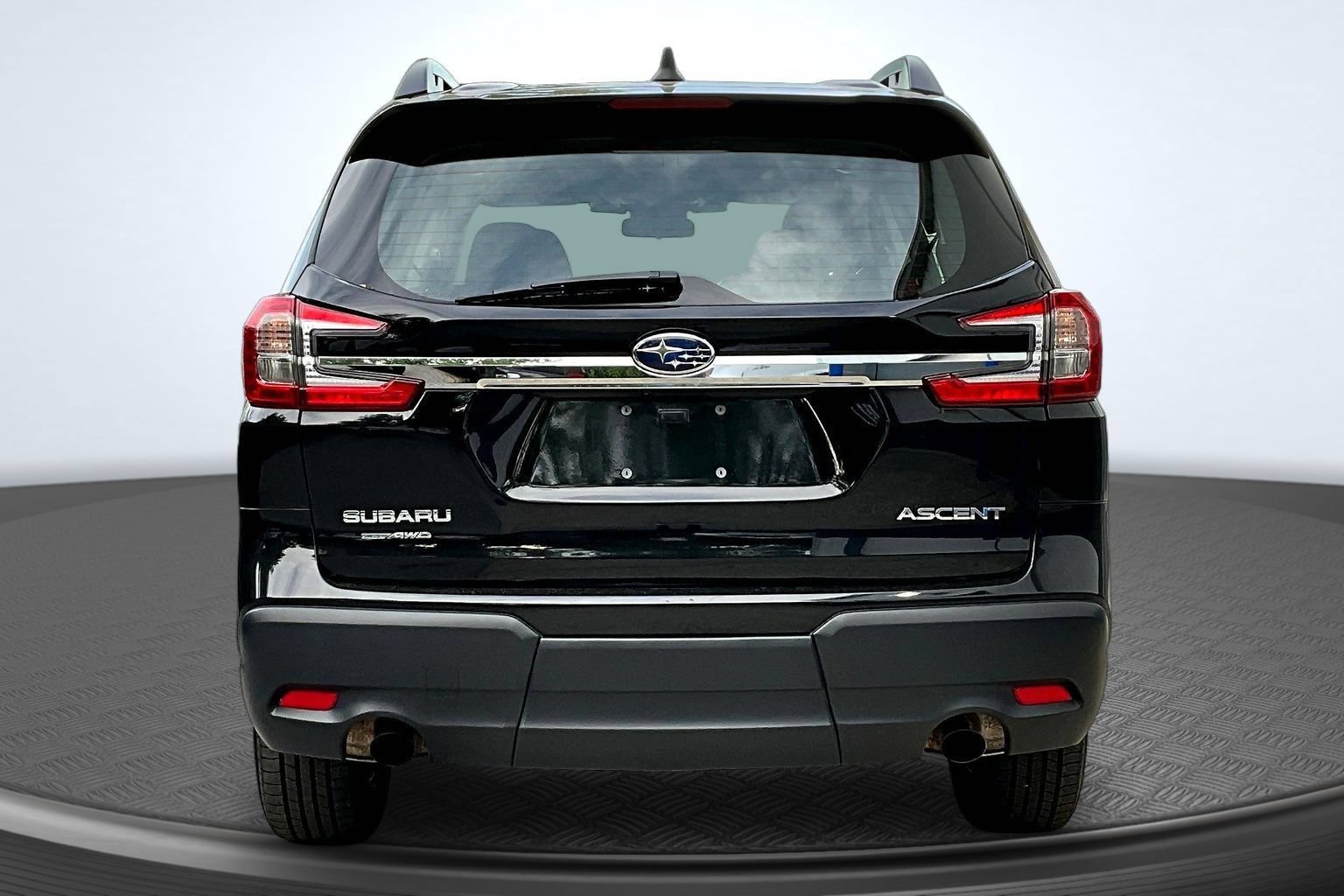 Used 2023 Subaru Ascent 8-Passenger AWD/4WD image 6